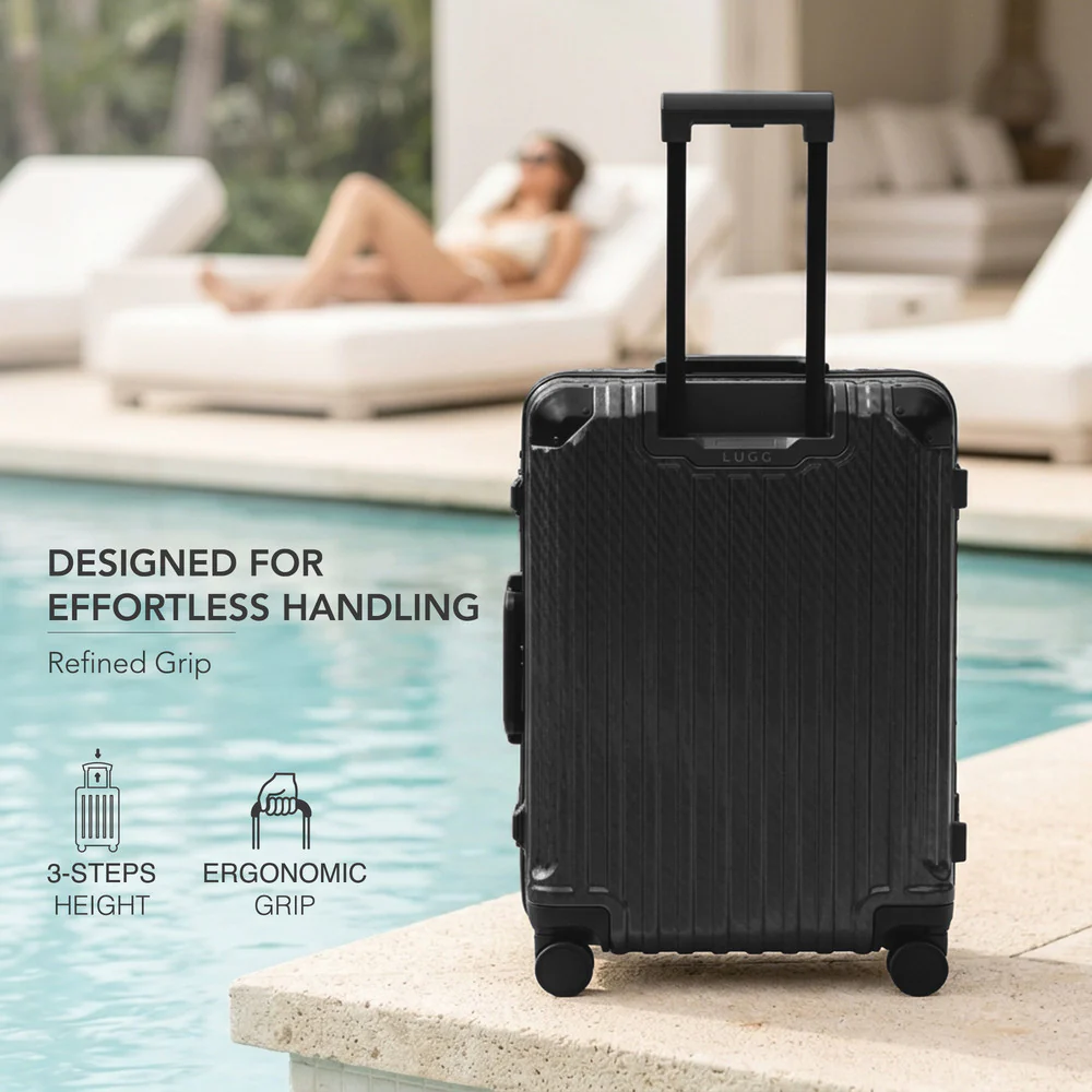 Solo 20" Hard Shell Suitcase - Black - Image 9