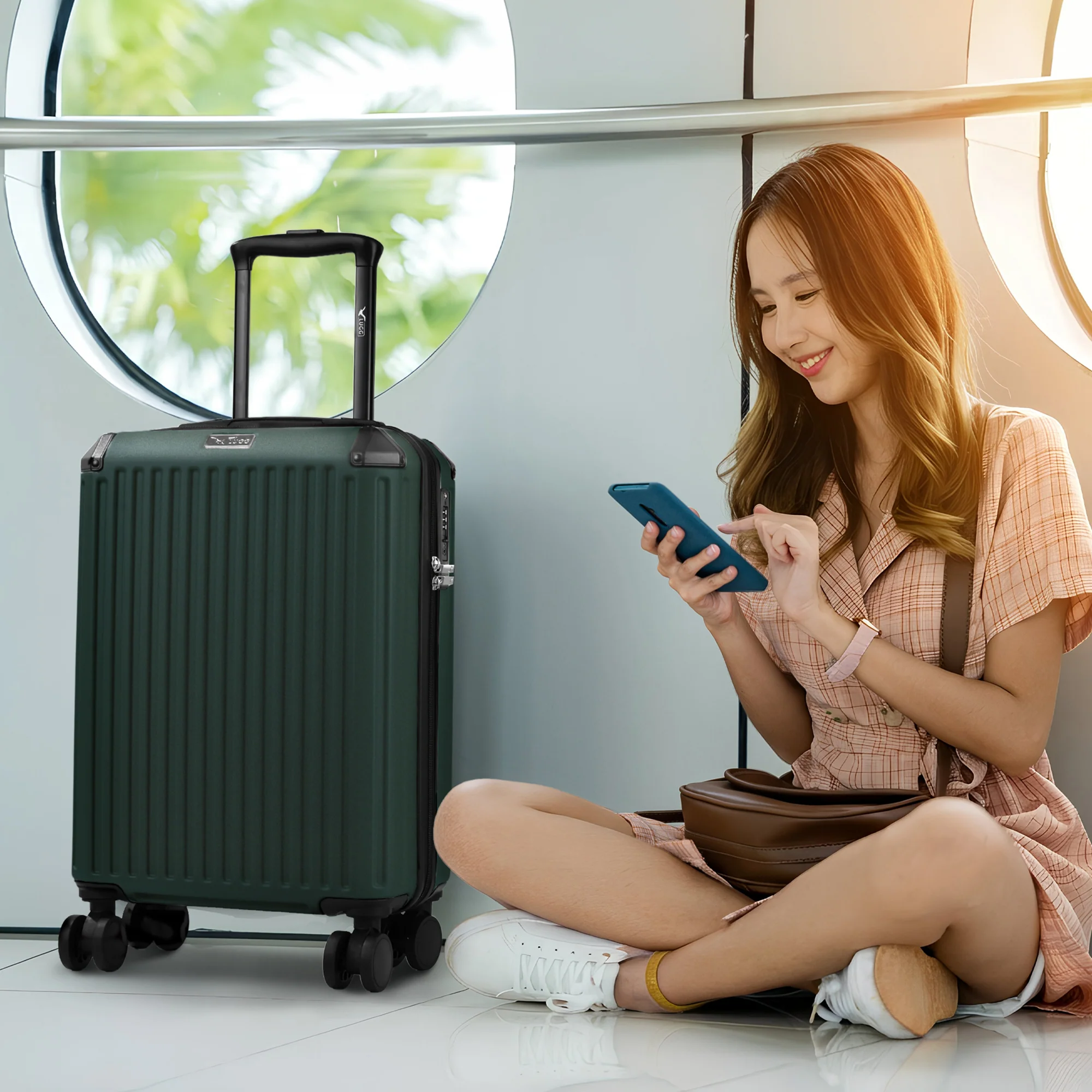 20" Sky Rover Cabin Suitcase - Forest Green - Image 5