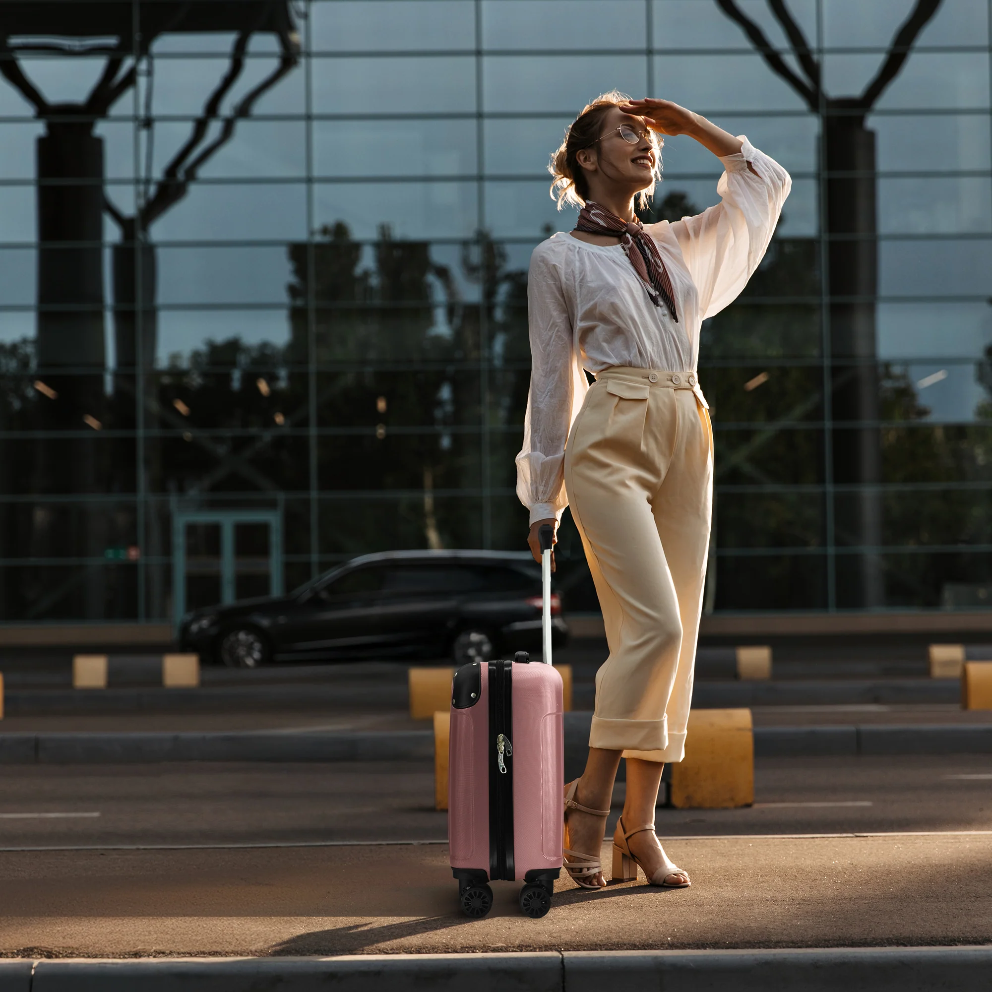 15" Skywander Cabin Bag - Rose Gold - Image 6