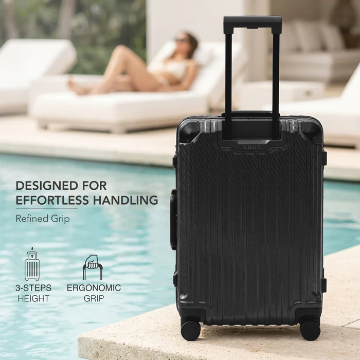 24" Solo Explorer Medium Suitcase - Black - Image 9